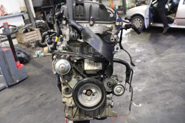 MOTEUR CITROEN / PEUGEOT 1.2VTI CODE HM05 10XVA7 - Vue 3